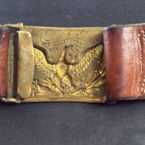 Civil War era U.S. Officer's Model 1851 Pattern Rectangular Sword Belt Plate. - Picture 2 of 10